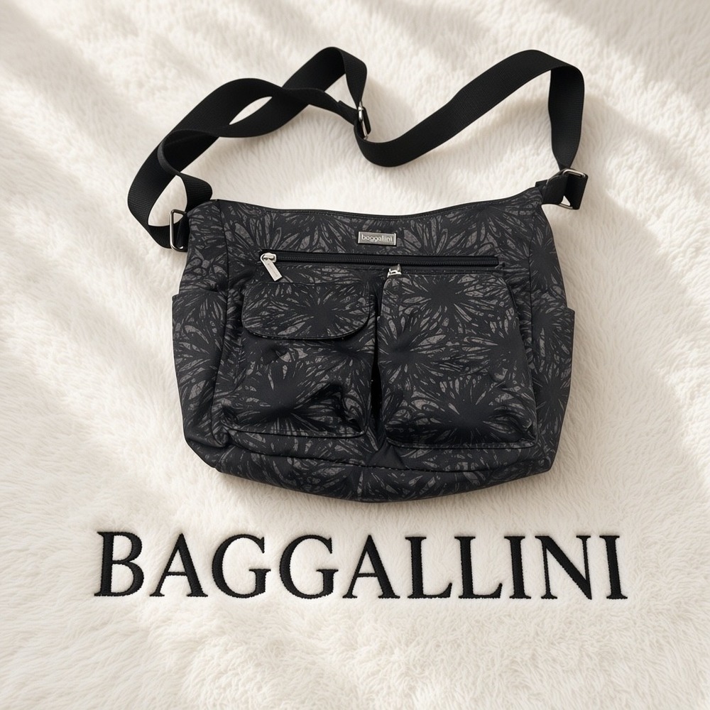 Baggallini Everywhere Crossbody Bag Black Gray Floral Multi Pocket Travel Purse